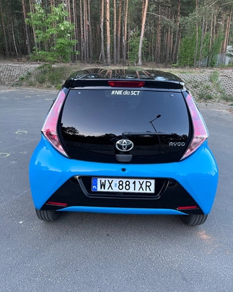 Toyota Aygo cena 36900 przebieg: 52000, rok produkcji 2015 z Warszawa małe 562